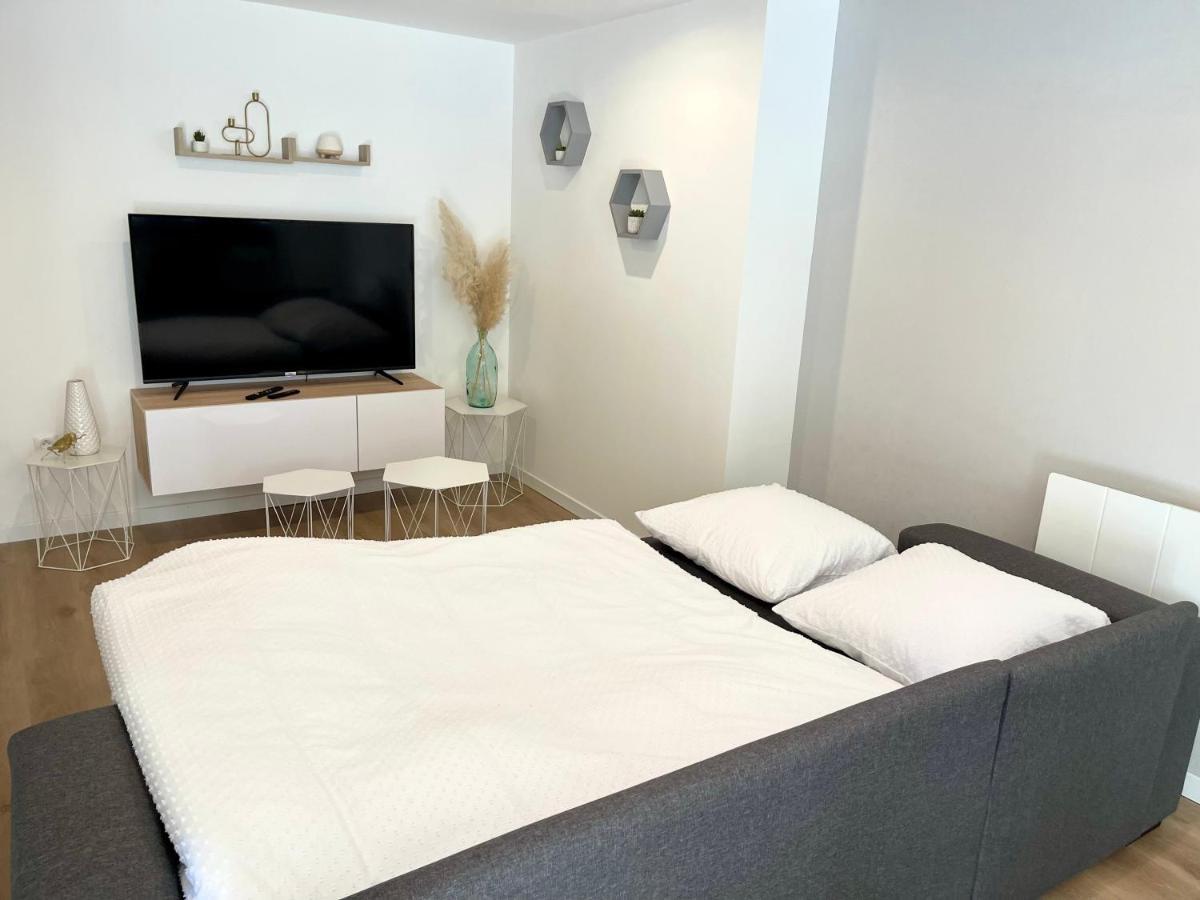 2 En Plein Centre Apartment *